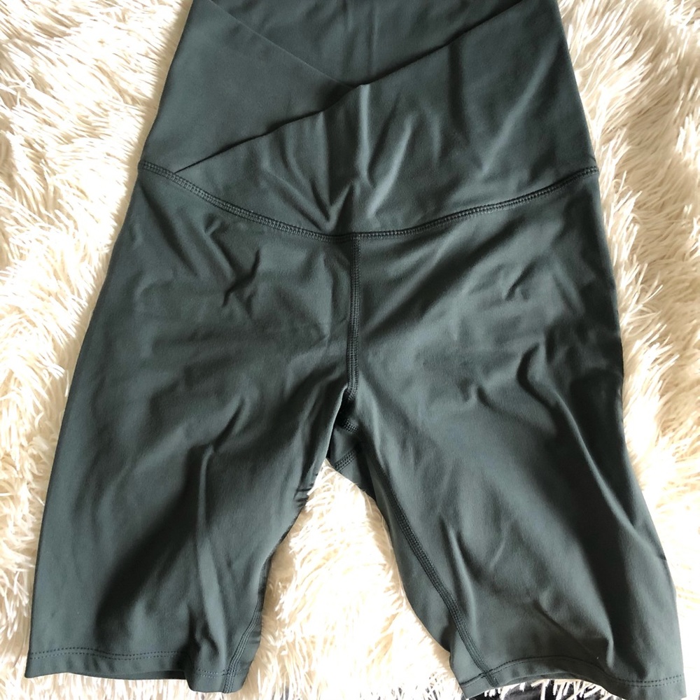 Paragon Wrap Short—Sage